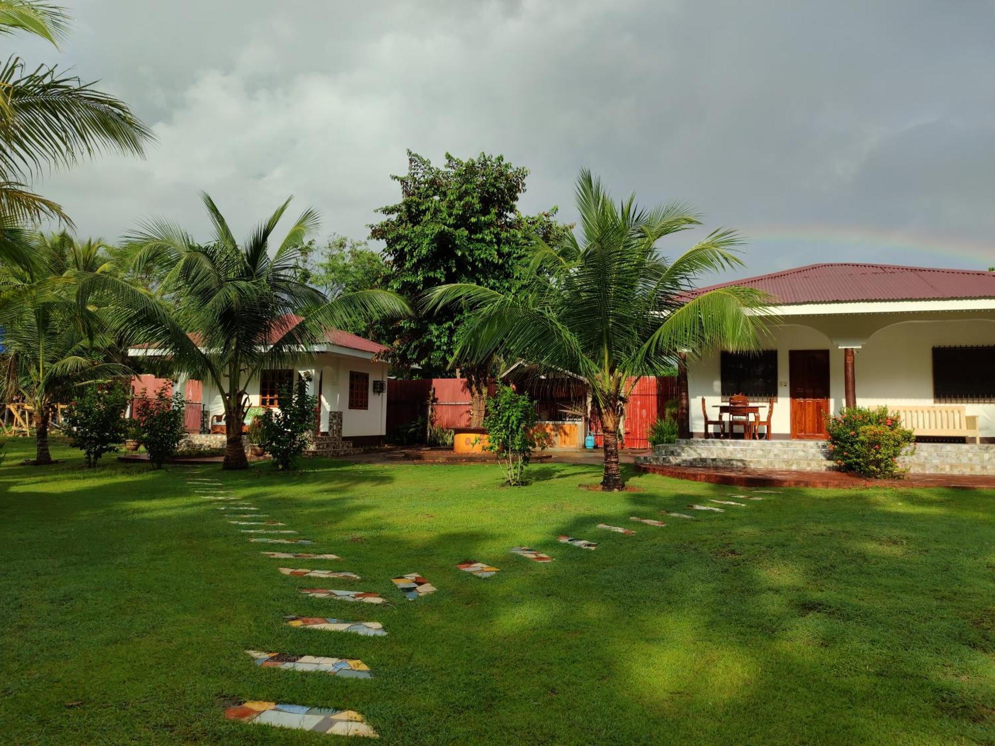 E&N Paradise Island Resort Siquijor Dış mekan fotoğraf